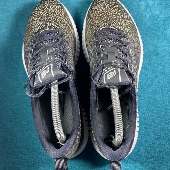 Size 9.5 - Women’s New Balance Flexonic shoes - Picture 5 of 8